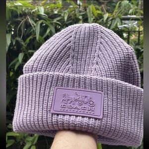 Coach women Lavender Knit Beanie. NWT